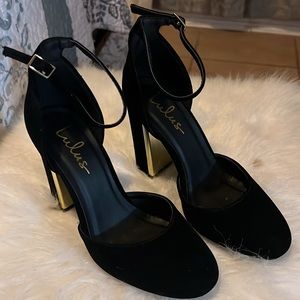 Black velvet heels